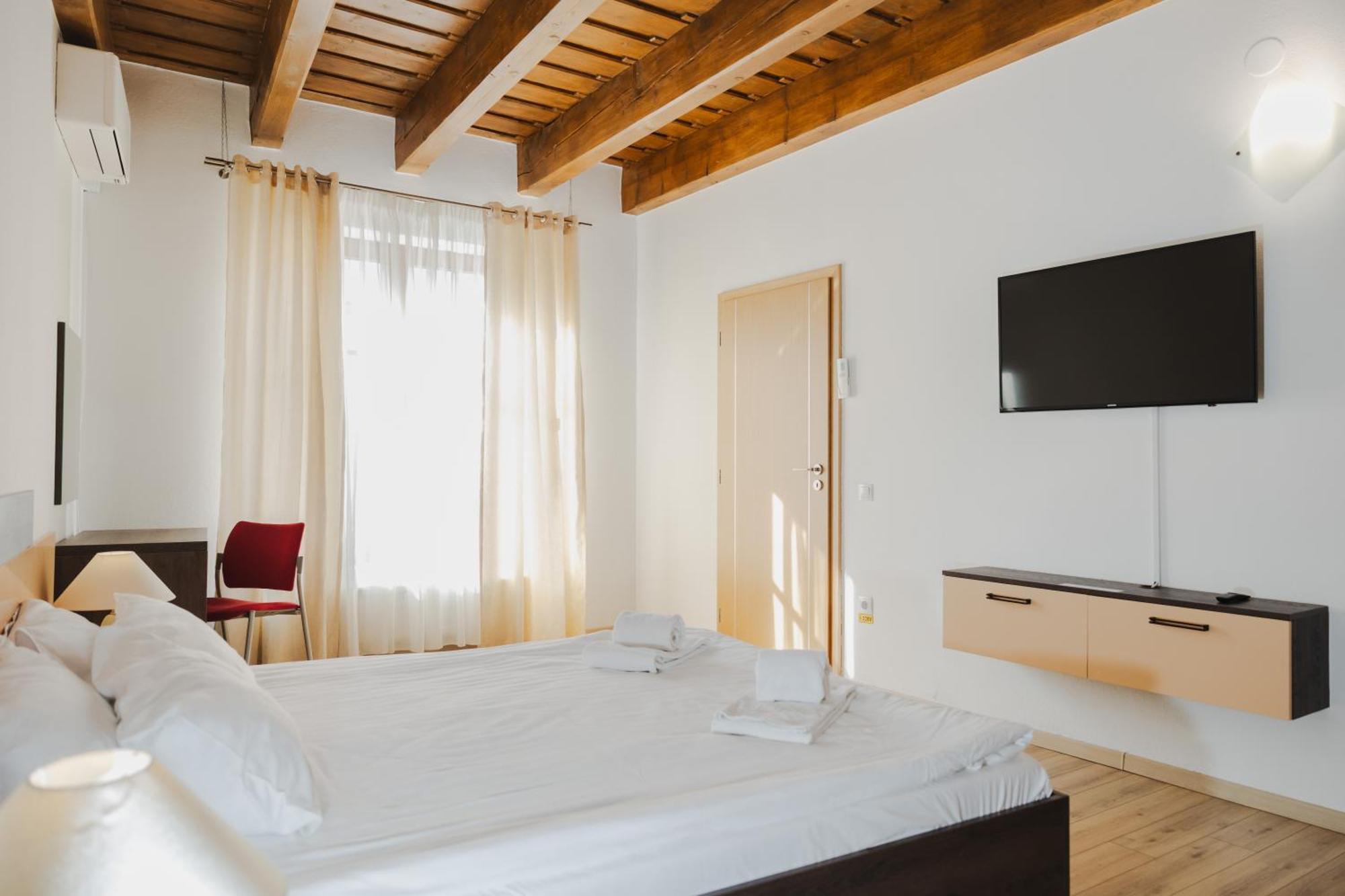 Casa Nicolae Luxury Suites Сибиу Экстерьер фото