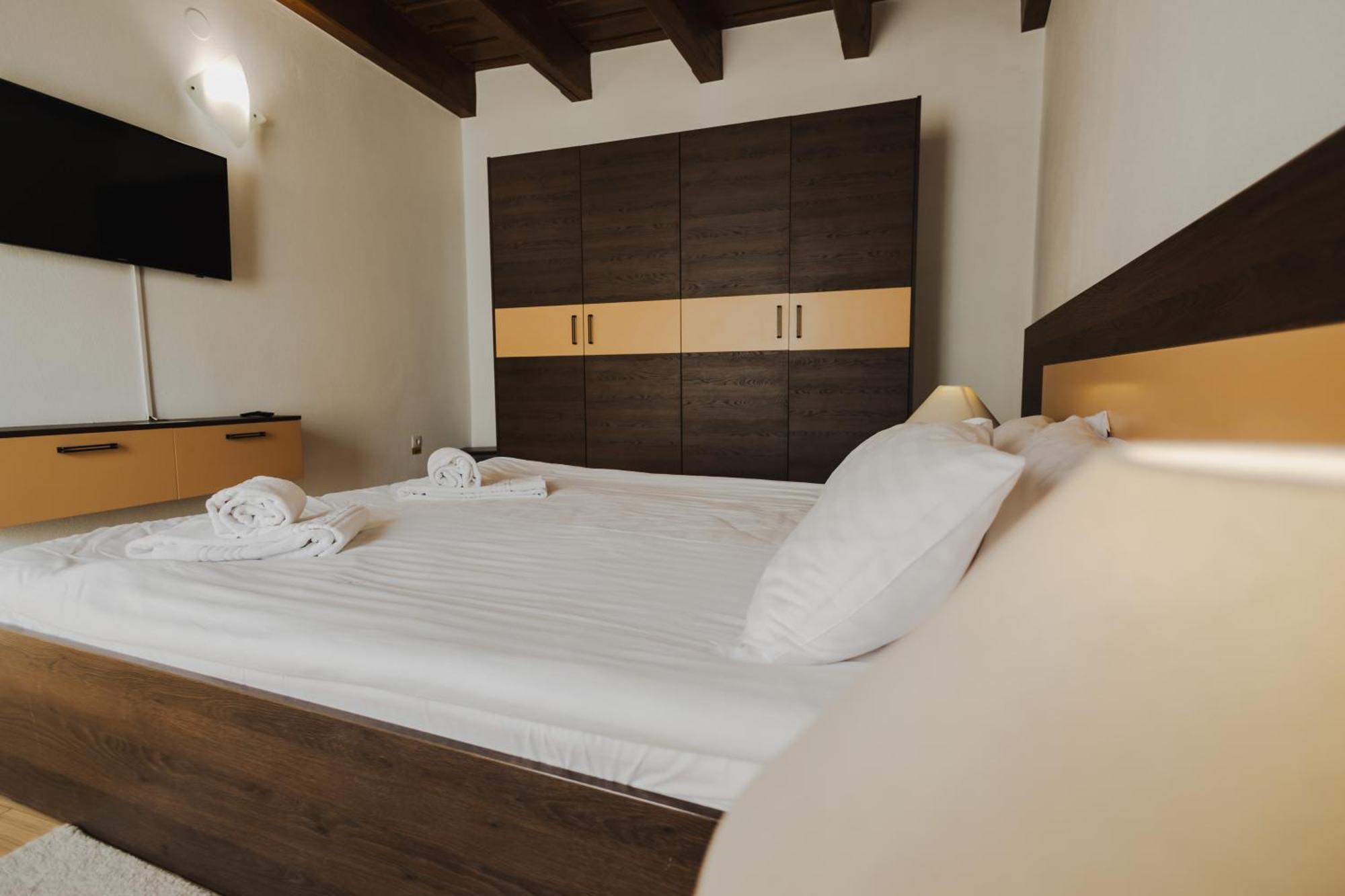 Casa Nicolae Luxury Suites Сибиу Экстерьер фото