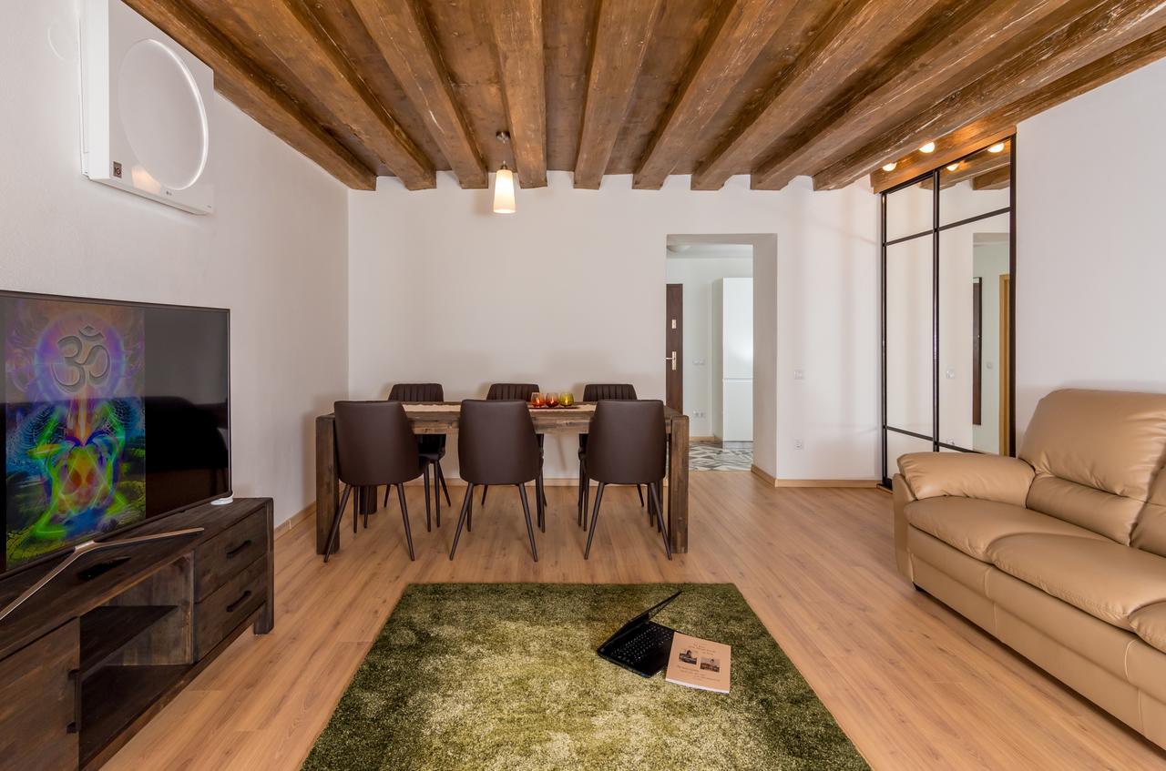 Casa Nicolae Luxury Suites Сибиу Экстерьер фото