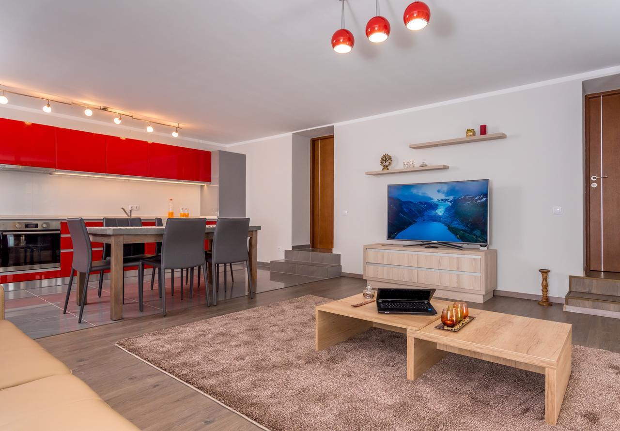 Casa Nicolae Luxury Suites Сибиу Экстерьер фото
